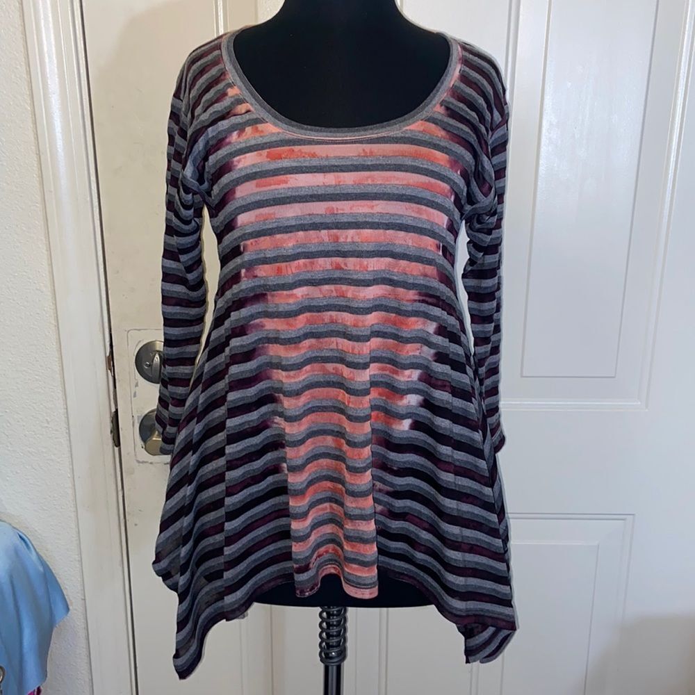 10/$50 LANGUAGE WOMEN TOP BLOUSE SIZE XS